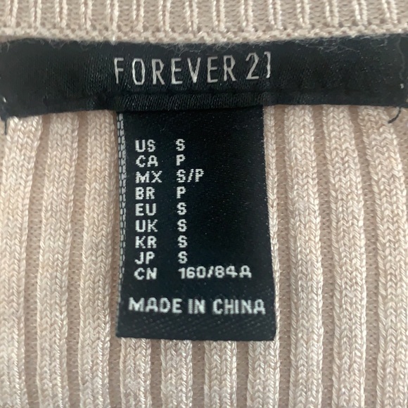 Off White Cut Out Neck Crop Top - Picture 3 of 3